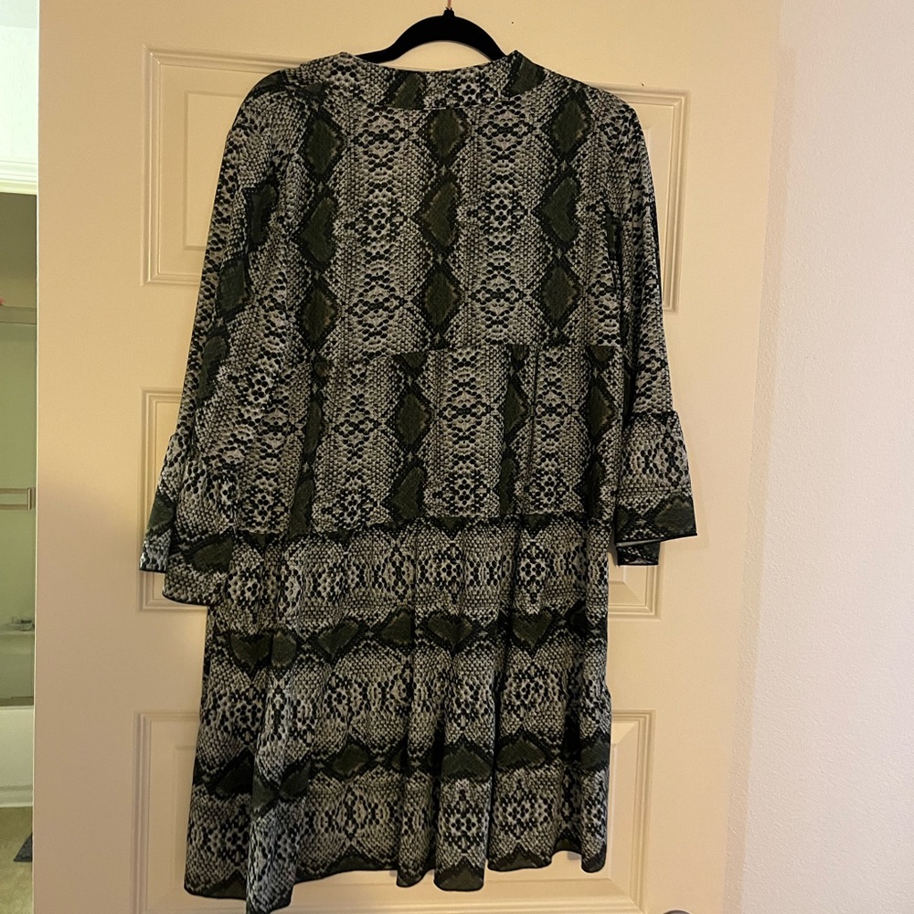 Boohoo Snake Skin Smock Green Dress